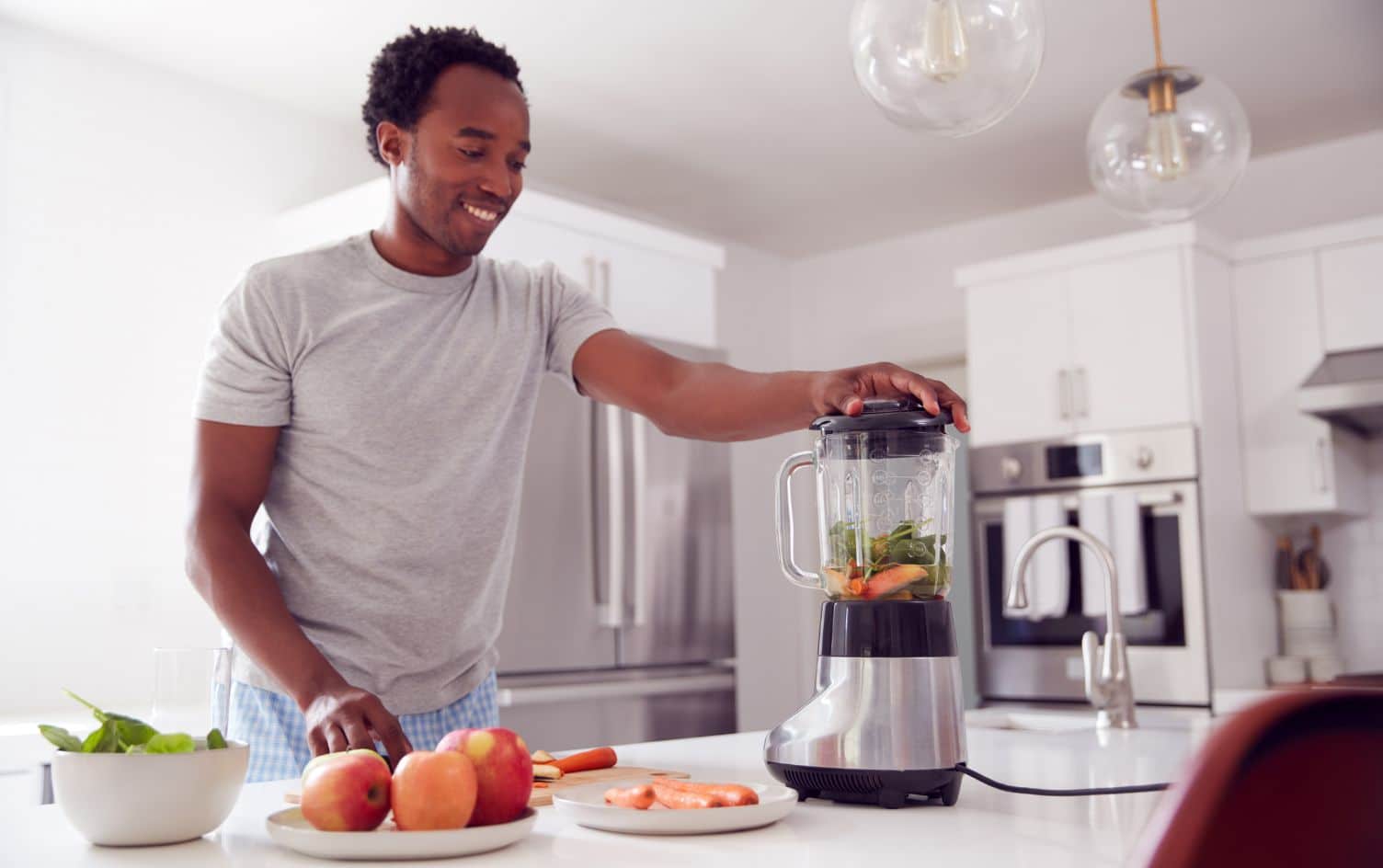 6 Tips for Lower-Sugar Smoothies
