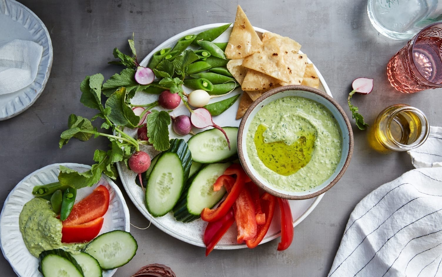 Green Goddess Hummus With Crudités and Crackers