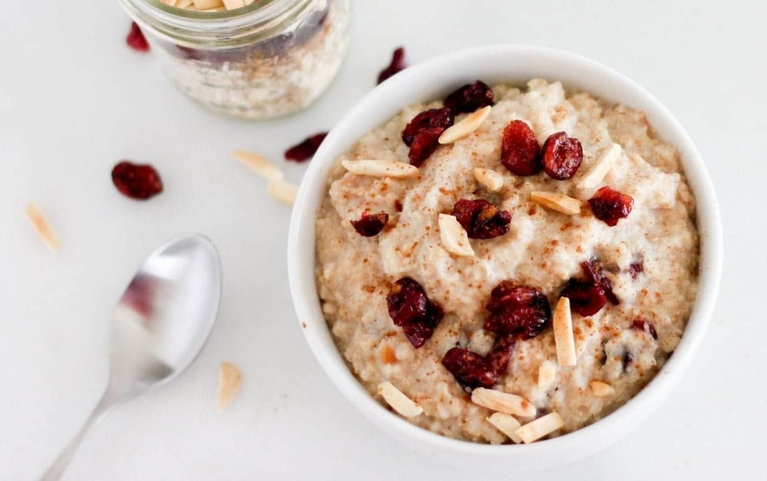 Make-Ahead Instant Oatmeal Jars