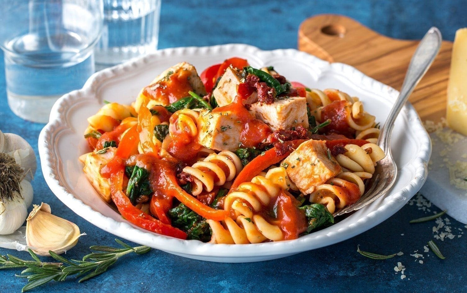 Instant Pot Rotini With Chicken and Bell Peppers